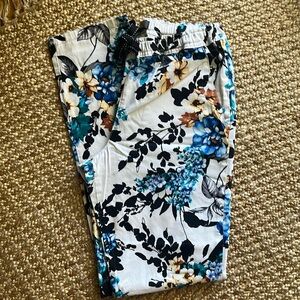 JAANUU Scrub Pants  Floral  SIZE XS